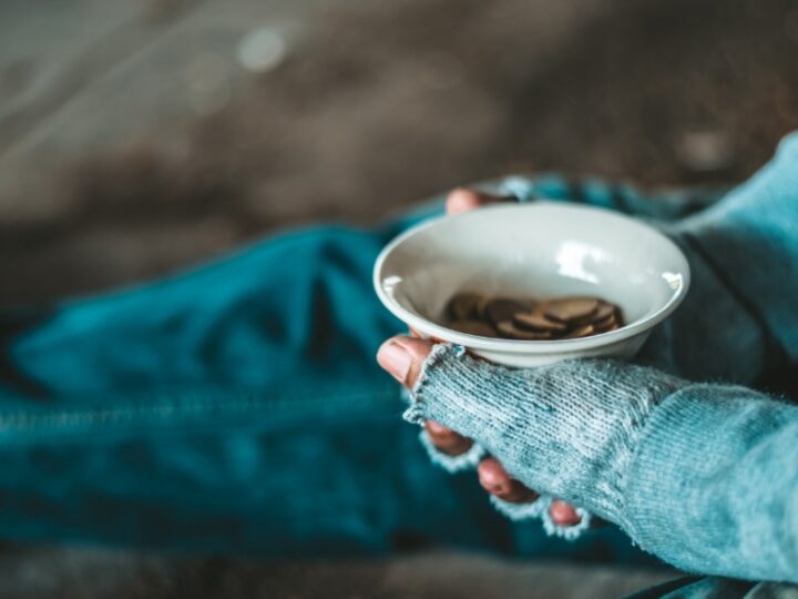 Pomoc dla osób bezdomnych w Rawiczu podczas zimy