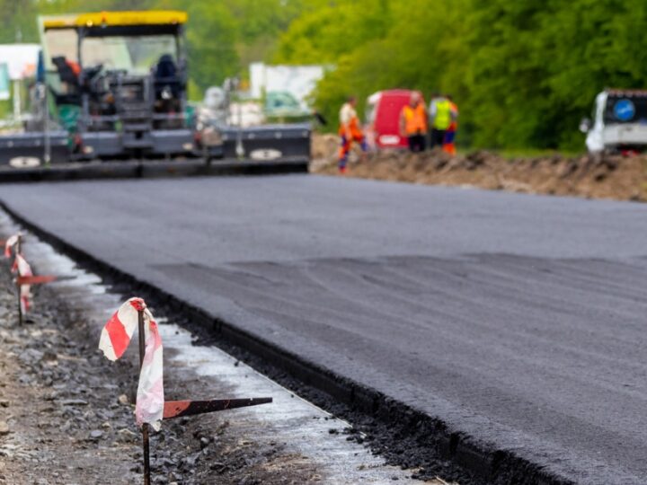 Modernizacja kluczowego skrzyżowania w Rawiczu przyciąga zainteresowanie firm budowlanych
