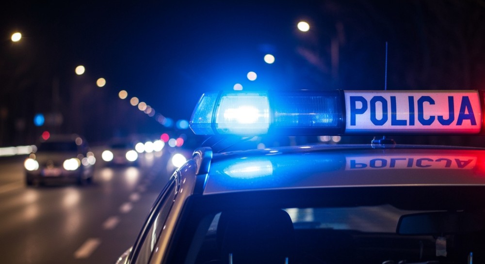 Seniorzy w obliczu oszustw: Jak się bronić przed naciągaczami?