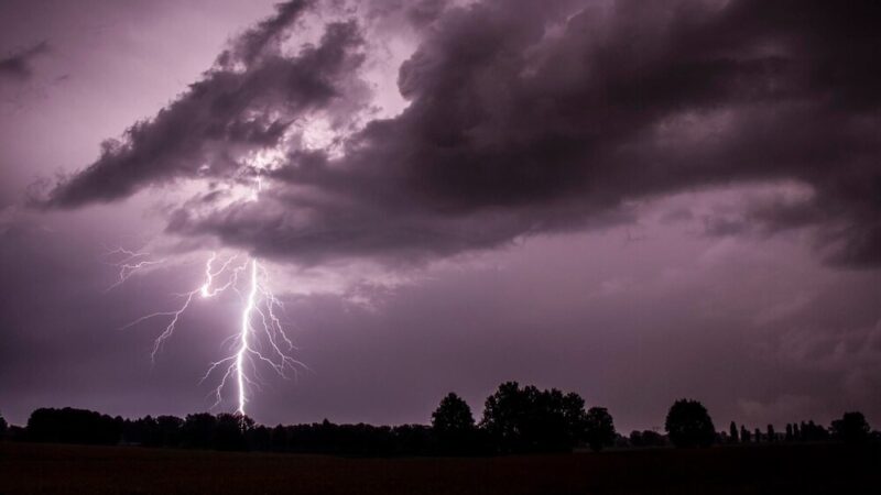Uwaga dla właścicieli budynków: Nadchodzą intensywne opady śniegu!