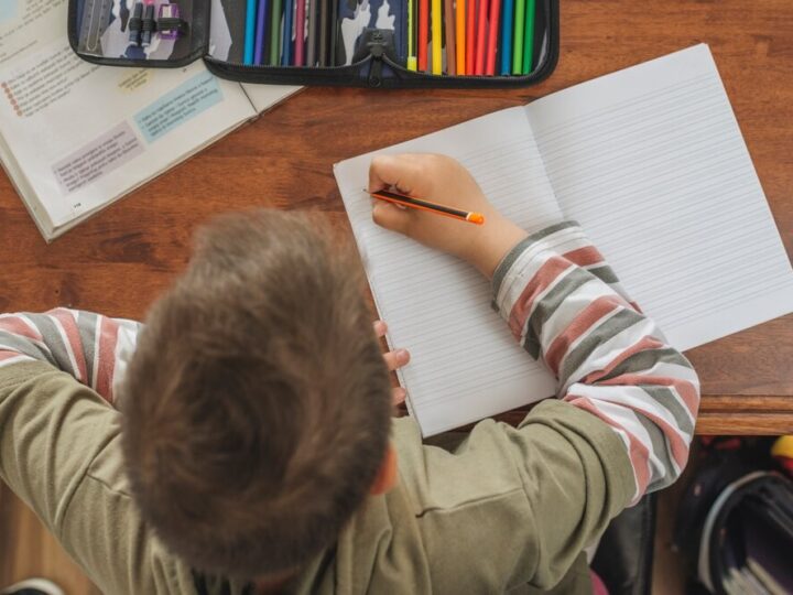 Świąteczne odwiedziny uczniów w Starostwie