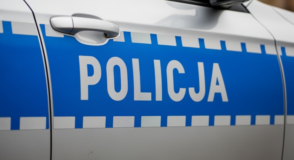 Policja w Rawiczu zatrzymuje poszukiwanych i nielegalnych imigrantów w trwającej akcji „Poszukiwany”