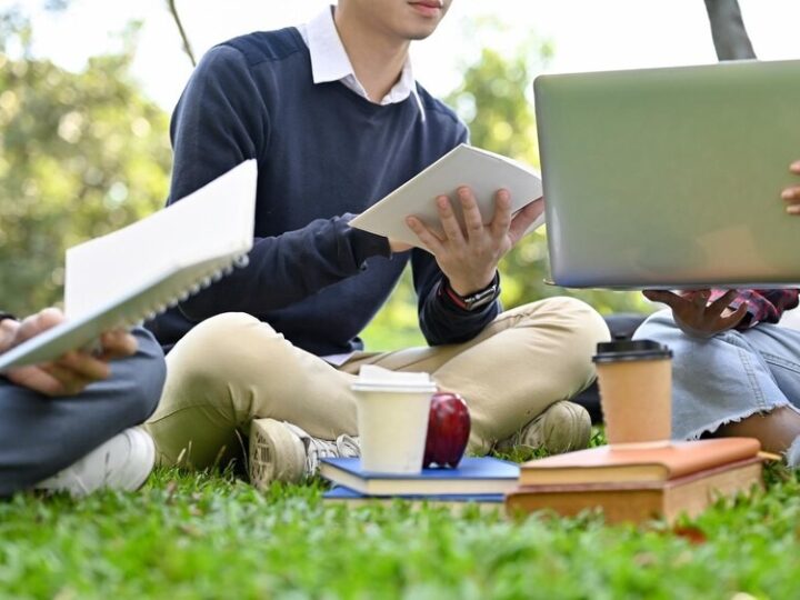 Nowoczesne laptopy dla uczniów w Powiecie Rawickim